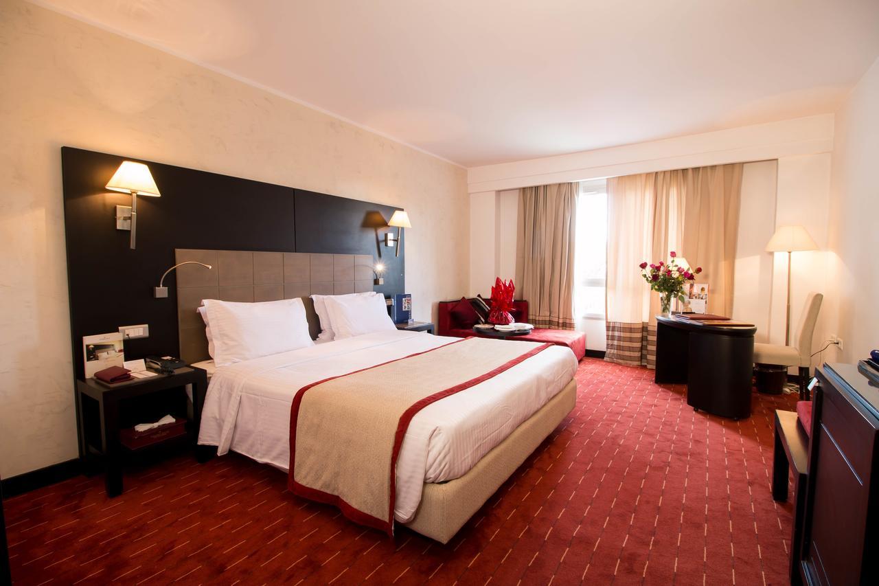 Hotel Golden Tulip El Mechtel Tunis Exterior foto